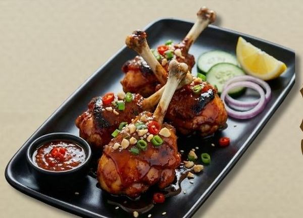 Chicken lollipops with dipping sauce